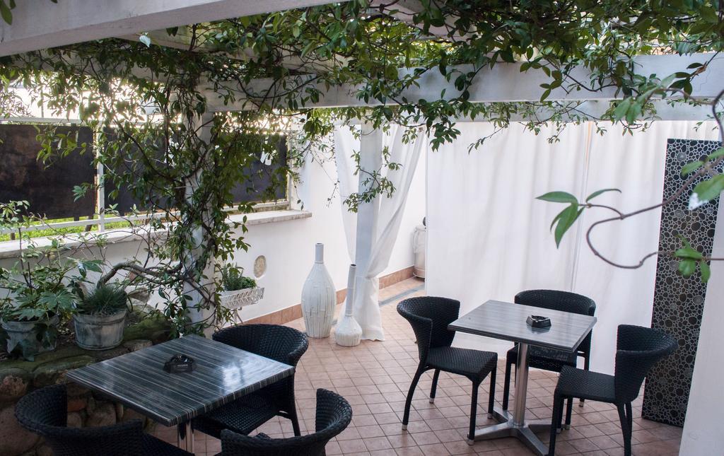 Boutique Hotel Corte Malaspina Castelnuovo del Garda Exteriör bild