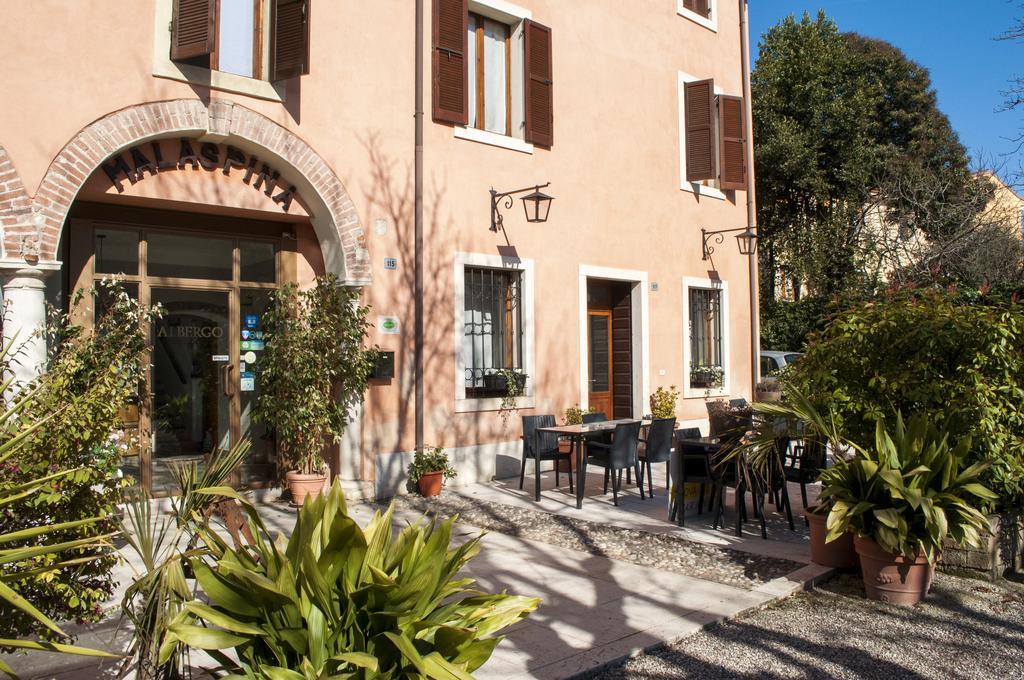 Boutique Hotel Corte Malaspina Castelnuovo del Garda Exteriör bild